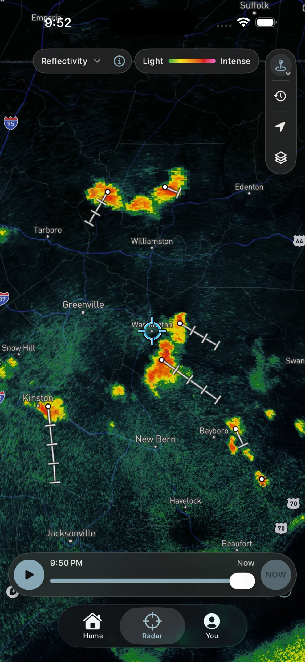 Reflectivity radar showing precipitation near Washington, North Carolina, with a playback timeline.